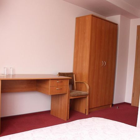 Hotel Madona Luaran gambar