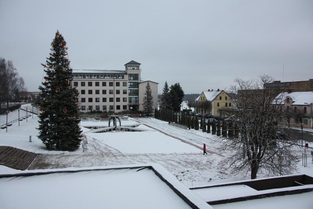 Hotel Madona Luaran gambar