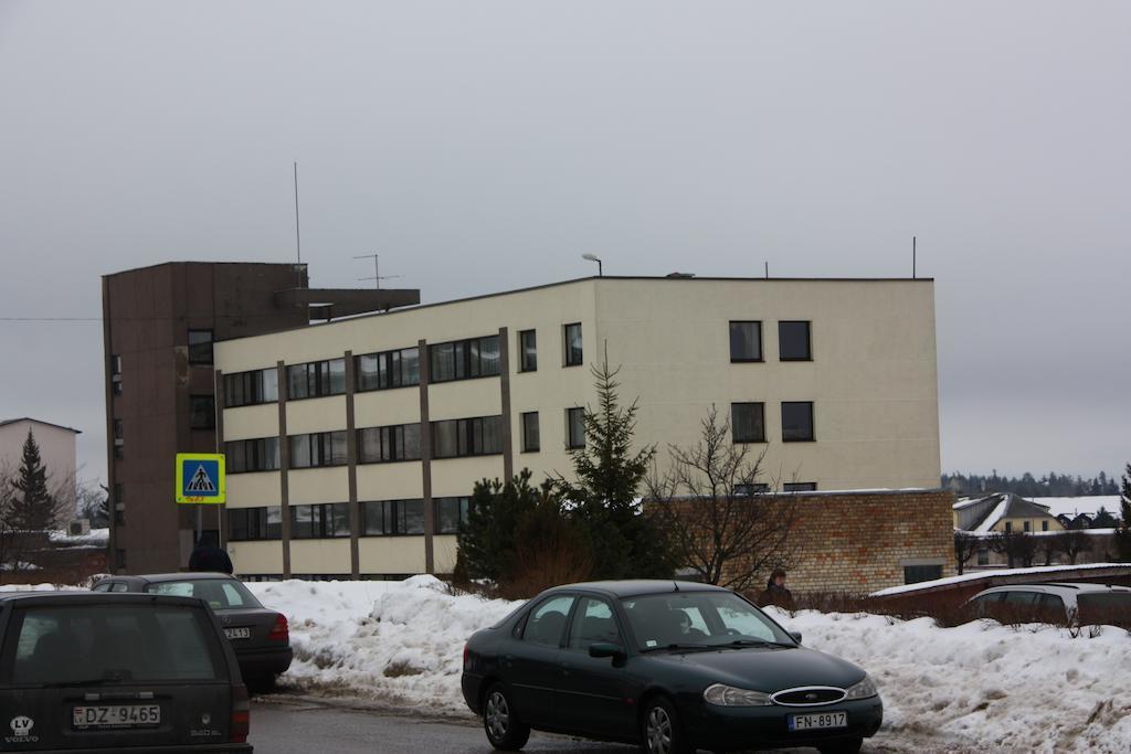 Hotel Madona Luaran gambar