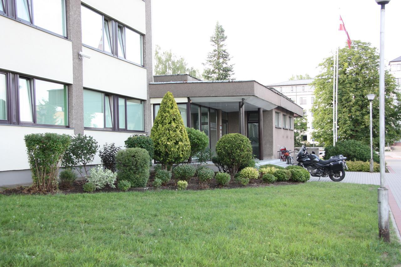Hotel Madona Luaran gambar