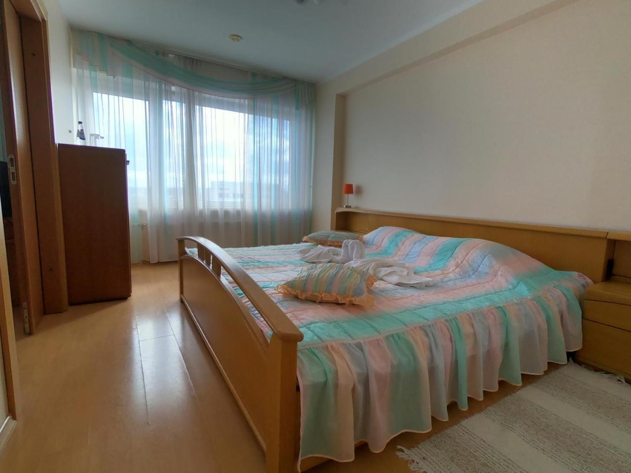 Hotel Madona Luaran gambar