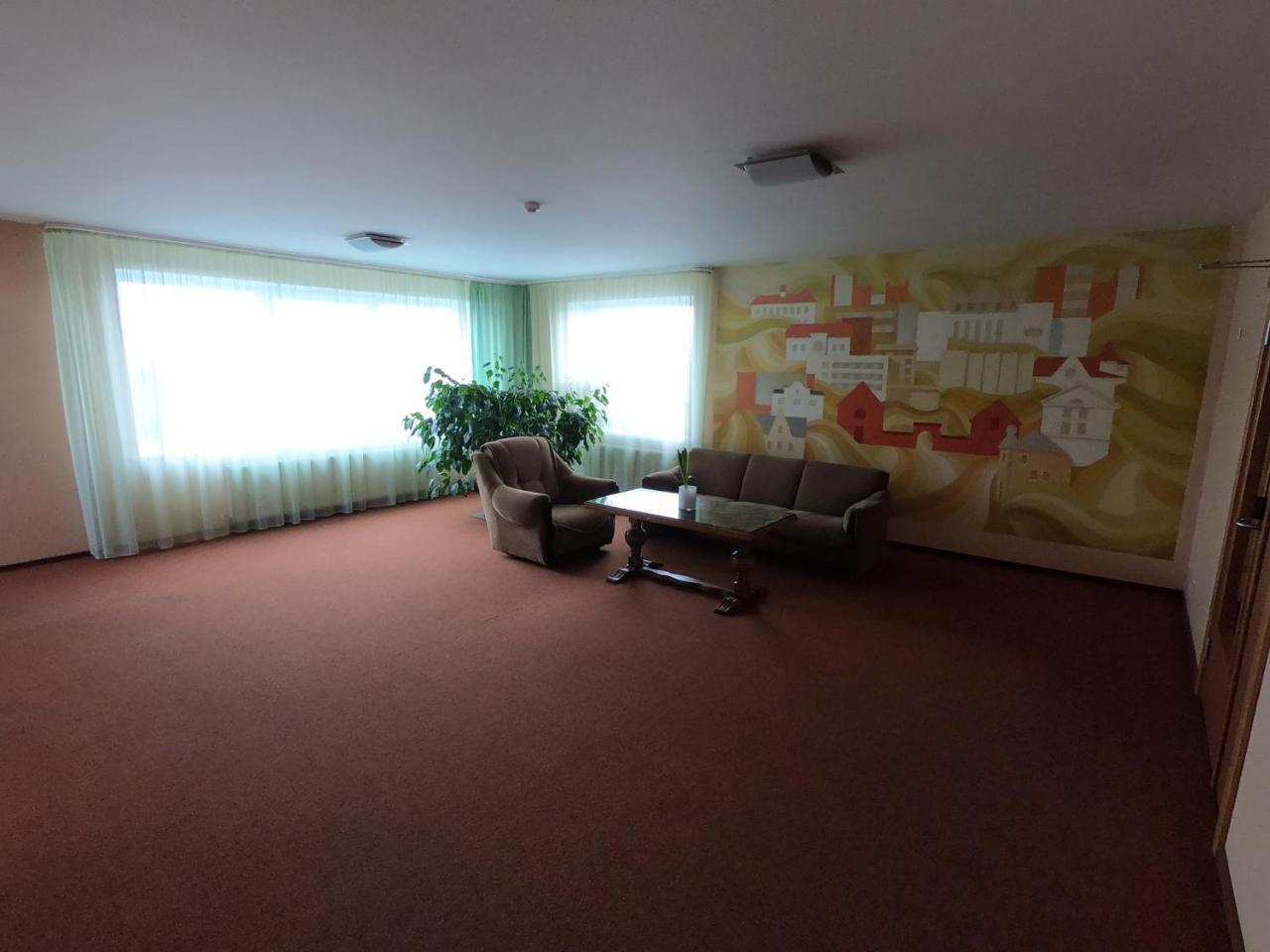 Hotel Madona Luaran gambar